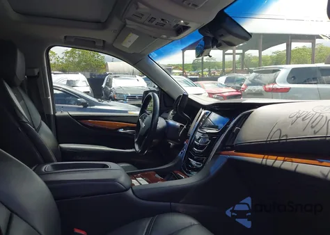 2017 Cadillac Escalade Luxury from USA, damaged, VIN 1GYS3BKJ7HR305112